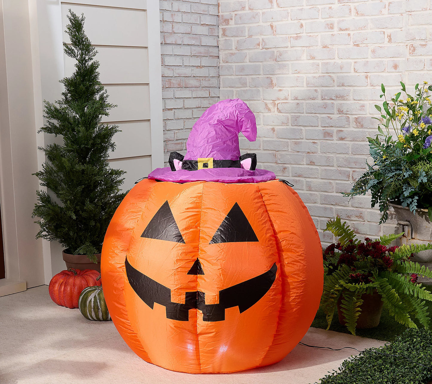 Inflatable Peek-A-Boo Cat Jack-O-Lantern